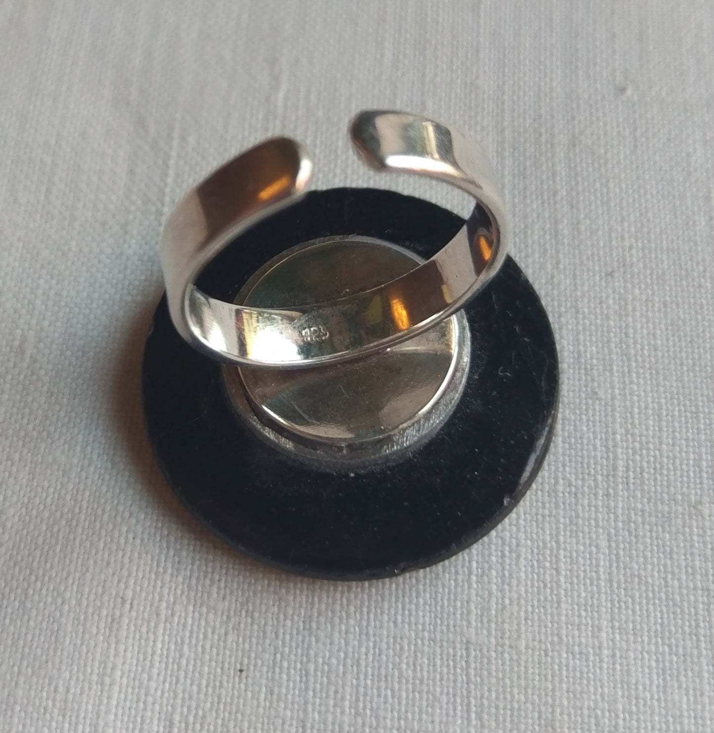 Art.No. 30501-0003 Glass Button Ring