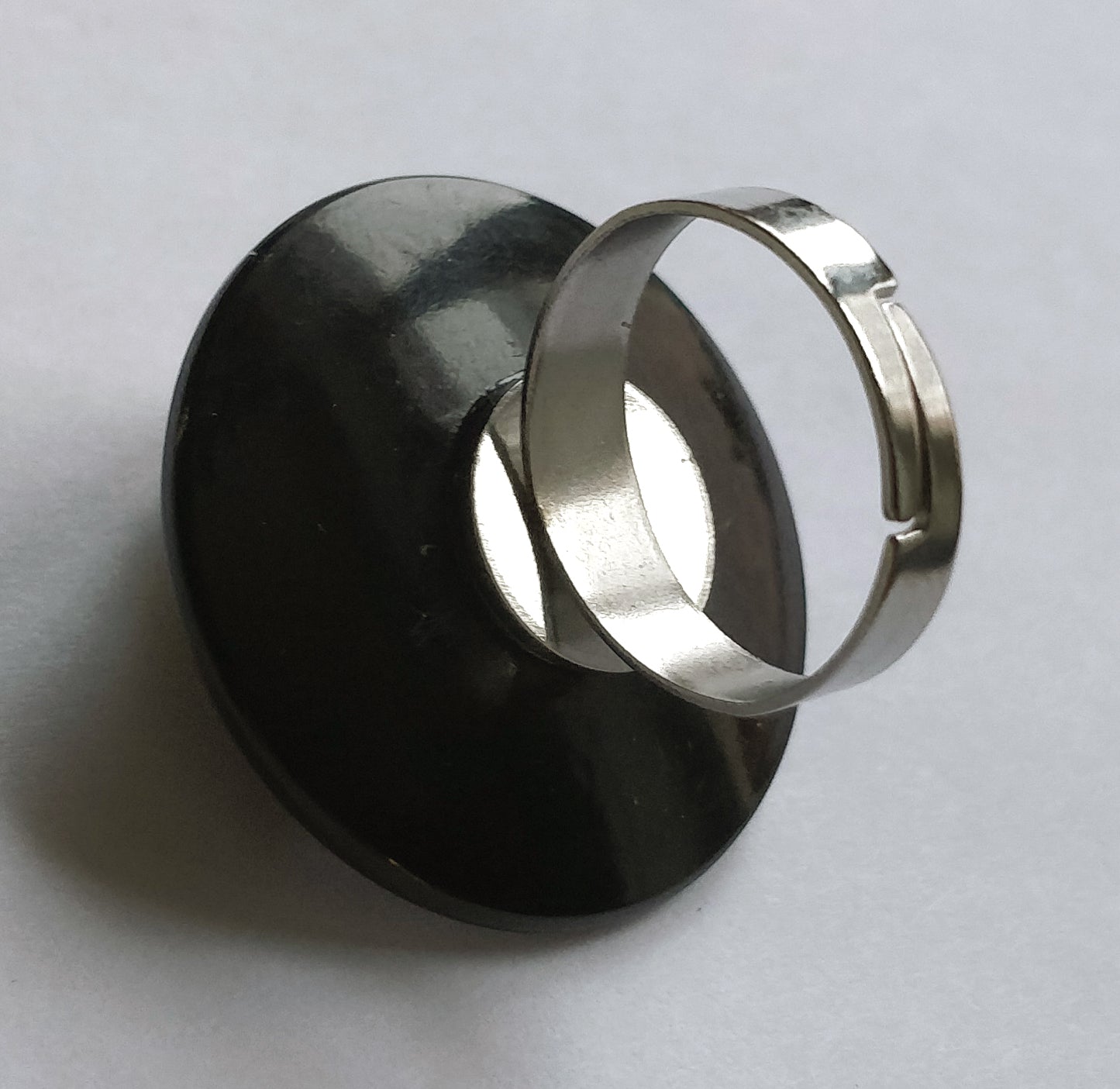 Art.No. 30507-0028 Button Ring