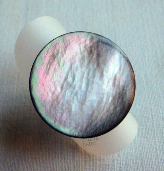 Art.No. 30501-0013 Mother of Pearl Ring