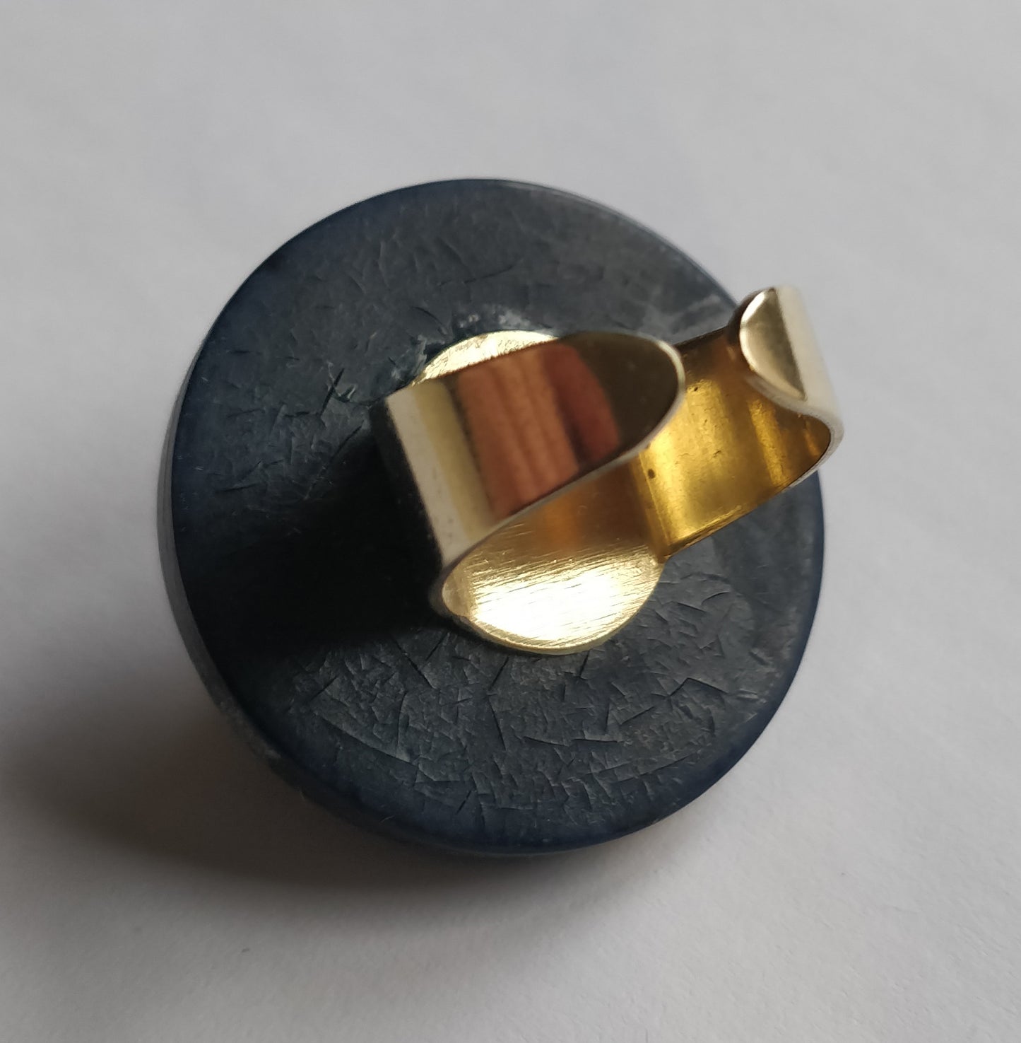 Art.No. 30502-0033 Brass Button Ring