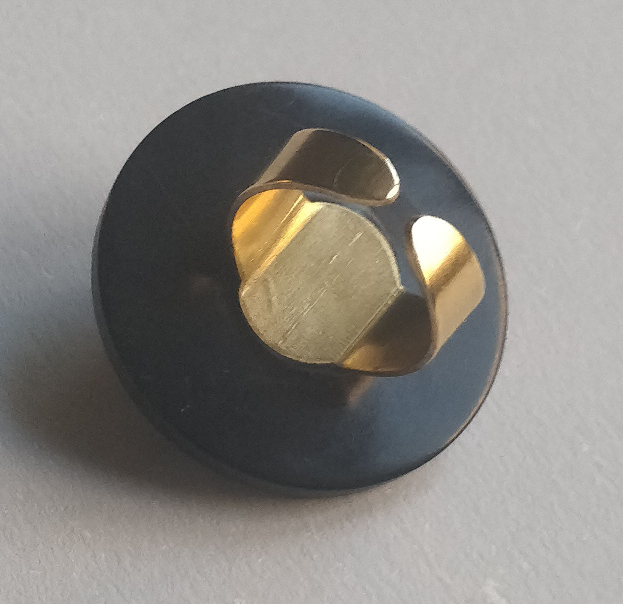 Art.No. 30502-0030 Brass Button Ring
